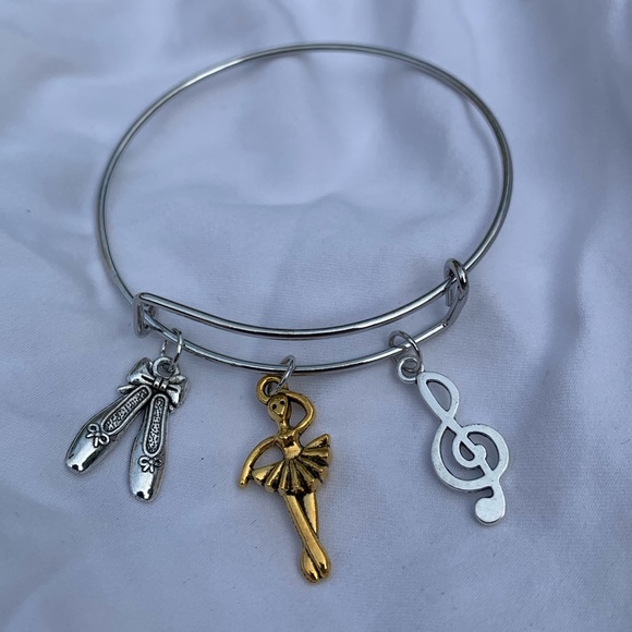Brand New! Handmade! Adjustable Charm Bangle Bracelet! - Picture 2 of 5